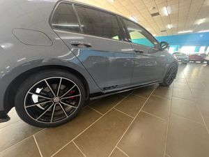 Volkswagen Golf GTI TCR 2.0 TSI 213kW(290CV) DSG - Foto 19