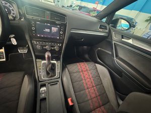 Volkswagen Golf GTI TCR 2.0 TSI 213kW(290CV) DSG - Foto 18