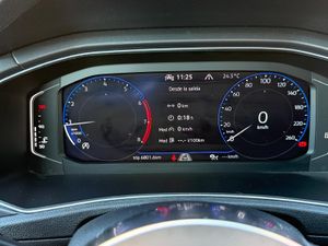 Volkswagen T-Roc R-Line 1.5 TSI 110kW (150CV) - Foto 24