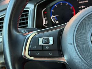Volkswagen T-Roc R-Line 1.5 TSI 110kW (150CV) - Foto 23