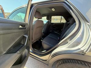 Volkswagen T-Roc R-Line 1.5 TSI 110kW (150CV) - Foto 9