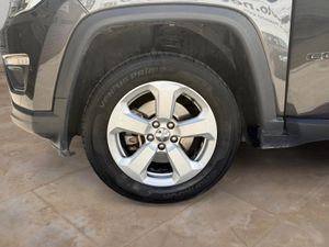 Jeep Compass 2.0 Mjet 103kW Longitude 4x4 - Foto 29