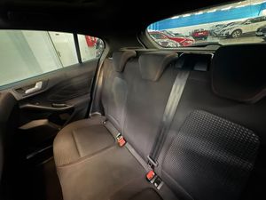 Ford Focus 1.5 Ecoboost 110kW ST-Line - Foto 23