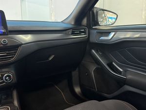 Ford Focus 1.5 Ecoboost 110kW ST-Line - Foto 30