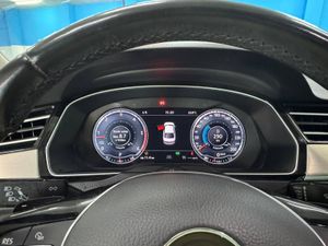 Volkswagen Passat 2.0 TDI 150cv Sport BMT DSG - Foto 22