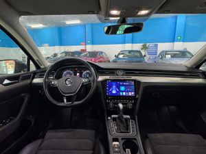 Volkswagen Passat 2.0 TDI 150cv Sport BMT DSG - Foto 16