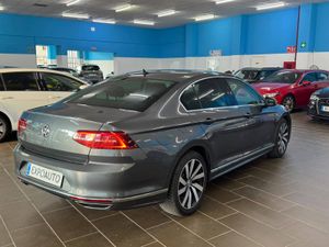Volkswagen Passat 2.0 TDI 150cv Sport BMT DSG - Foto 9