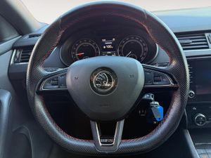 Skoda Octavia Combi 2.0 TDI CR 135kW (184CV) RS - Foto 30