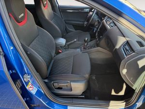 Skoda Octavia Combi 2.0 TDI CR 135kW (184CV) RS - Foto 33