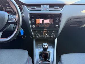Skoda Octavia Combi 2.0 TDI CR 135kW (184CV) RS - Foto 29