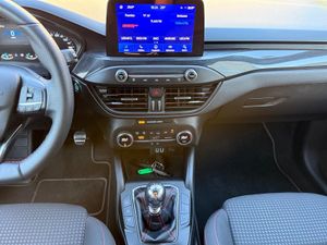 Ford Focus 1.0 Ecoboost MHEV 92kW ST-Line - Foto 28