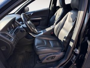 Volvo XC60 2.4 D4 AWD Momentum Auto - Foto 29