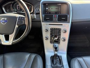 Volvo XC60 2.4 D4 AWD Momentum Auto - Foto 31