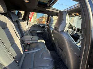 Volvo XC60 2.4 D4 AWD Momentum Auto - Foto 4