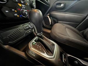 Jeep Renegade Limited 1.3G 112kW (150CV) 4x2 DCT - Foto 22