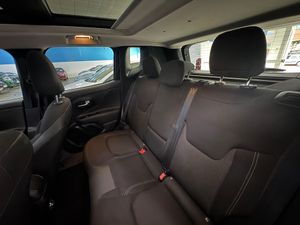 Jeep Renegade Limited 1.3G 112kW (150CV) 4x2 DCT - Foto 12