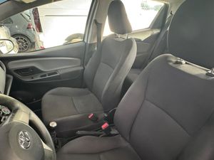 Toyota Yaris 1.0 70 Active - Foto 11
