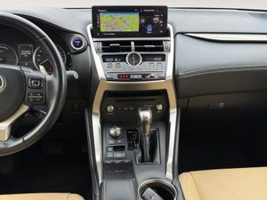 Lexus NX 2.5 300h Luxury 4WD - Foto 34