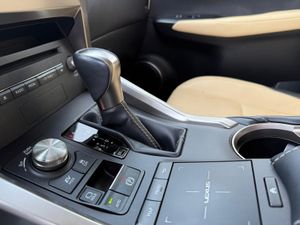 Lexus NX 2.5 300h Luxury 4WD - Foto 17