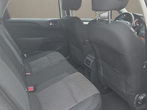 Citroën C4 1.6 e-HDi 115cv Seduction - Foto 12