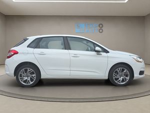 Citroën C4 1.6 e-HDi 115cv Seduction - Foto 8