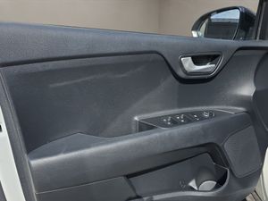 Kia Stonic 1.0 T-GDi 74kW (100CV) MHEV iMT Concept - Foto 11