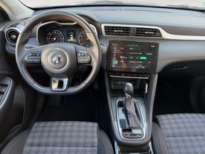 MG ZS 1.0T Luxury Auto - Foto 24