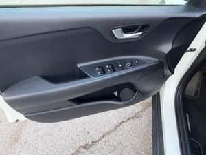 Kia Stonic 1.0 T-GDi 88kW (120CV) Drive - Foto 6