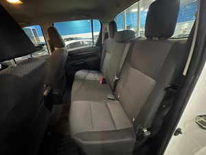 Toyota Hilux 2.4 D4D CABINA DOBLE GX - Foto 14