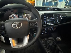 Toyota Hilux 2.4 D4D CABINA DOBLE GX - Foto 16