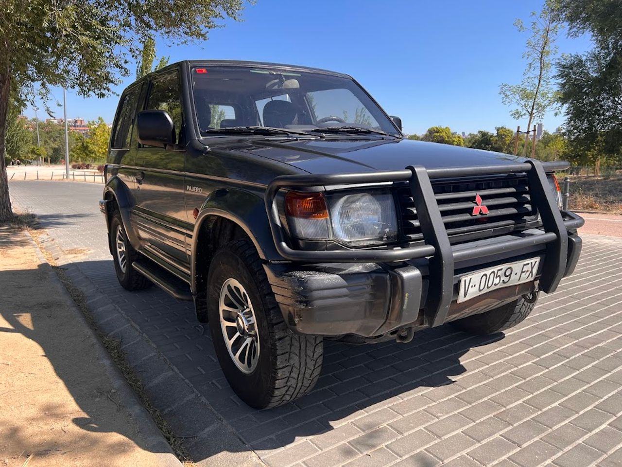 Mitsubishi Pajero Montero   - Foto 1