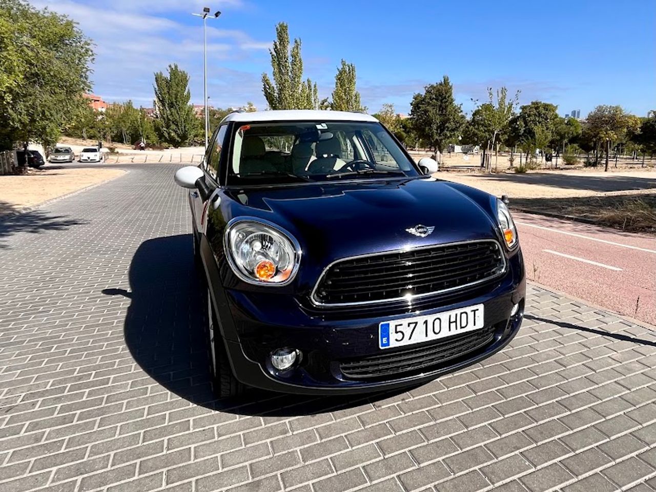 MINI Countryman Cooper D   - Foto 1