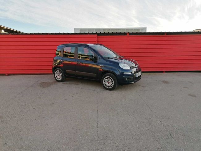 Fiat Panda 1.2 LOUNGE 5P  - Foto 2