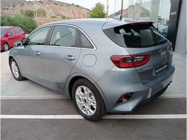 Kia Ceed 1.0 T-GDi 74kW (100CV) Drive  - Foto 7