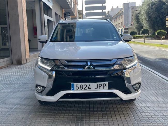 Mitsubishi Outlander 2.0 PHEV Kaiteki Auto 4WD  - Foto 4