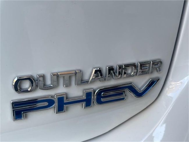 Mitsubishi Outlander 2.0 PHEV Kaiteki Auto 4WD  - Foto 14