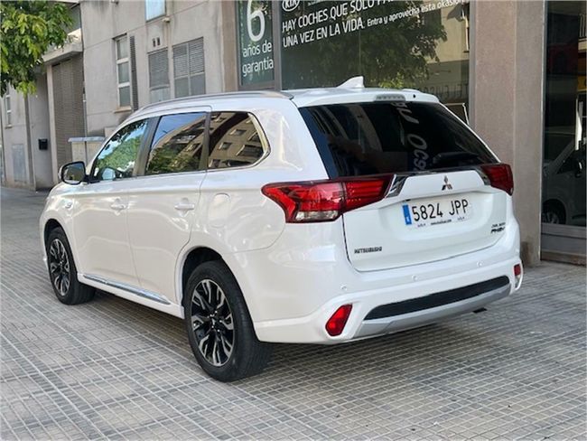 Mitsubishi Outlander 2.0 PHEV Kaiteki Auto 4WD  - Foto 8