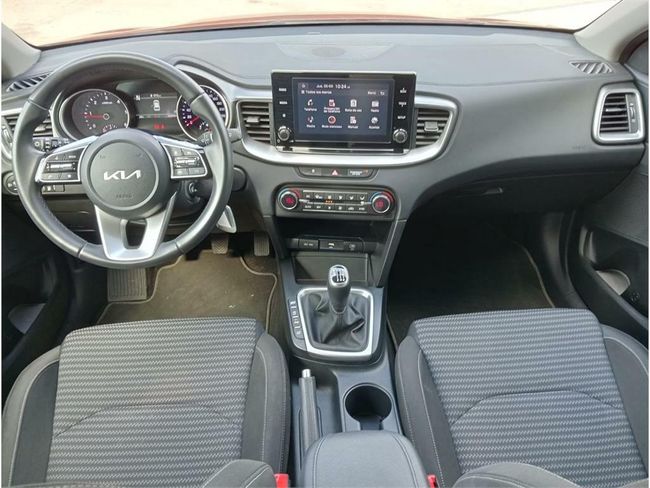 Kia Ceed 1.6 MHEV iMT 100kW (136CV) Drive  - Foto 16