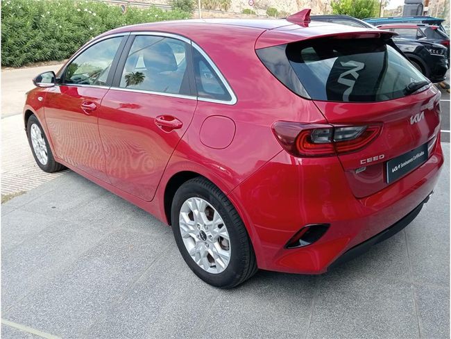 Kia Ceed 1.6 MHEV iMT 100kW (136CV) Drive  - Foto 11