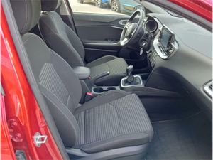 Kia Ceed 1.6 MHEV iMT 100kW (136CV) Drive  - Foto 25