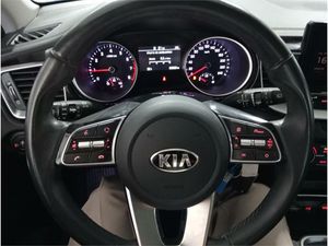 Kia XCeed 1.0 T-GDi Tech 88kW (120CV)  - Foto 29