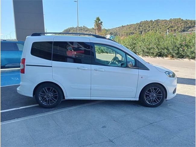 Ford Tourneo Courier 1.5 TDCi 74kW (100CV) Titanium  - Foto 5