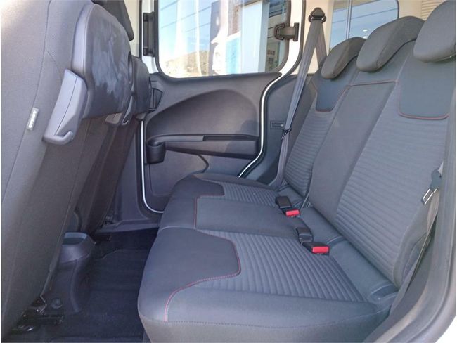 Ford Tourneo Courier 1.5 TDCi 74kW (100CV) Titanium  - Foto 22