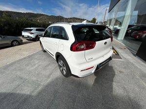 Kia Niro 1.6 GDi HEV 104kW (141CV) Drive  - Foto 7