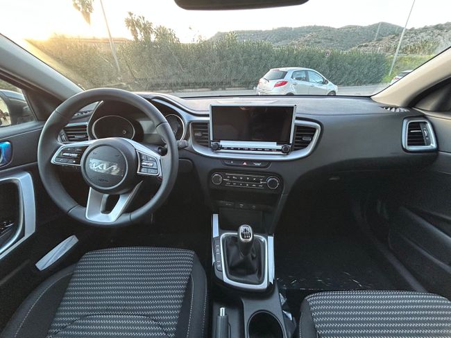 Kia Ceed 1.0 T-GDi 74kW (100CV) Drive  - Foto 17