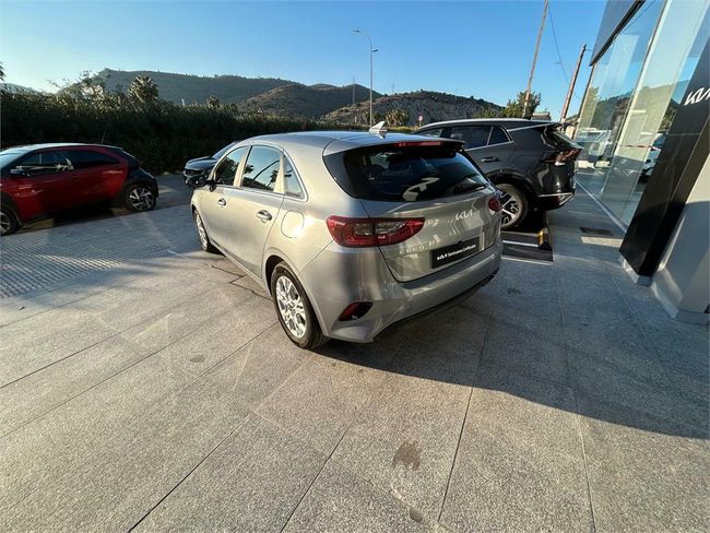 Kia Ceed 1.0 T-GDi 88kW (120CV) Drive  - Foto 8