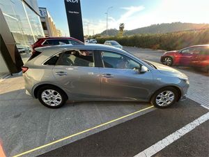 Kia Ceed 1.0 T-GDi 88kW (120CV) Drive  - Foto 7