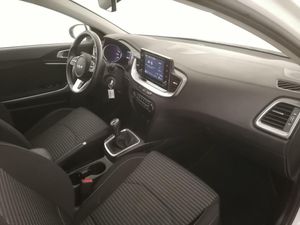 Kia Ceed 5p 1.0 T-GDi 120CV Drive   - Foto 9