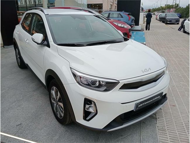 Kia Stonic 1.0 T-GDi 74kW (100CV) MHEV MT Business  - Foto 4