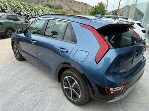 Kia Niro 1.6 GDi PHEV 135kW (183CV) Drive  - Foto 13
